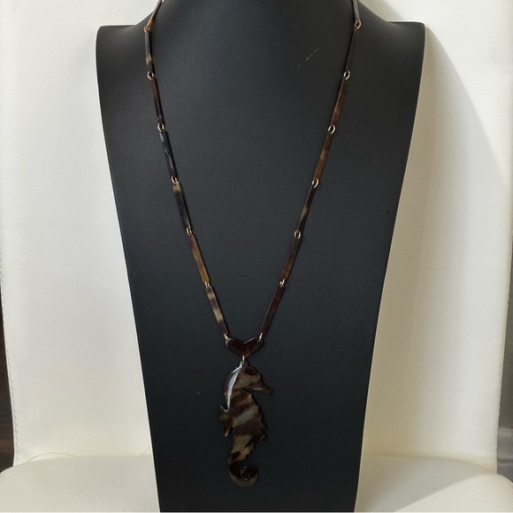 Vintage Tortoise Shell Celluloid Seahorse necklace - Picture 4 of 6